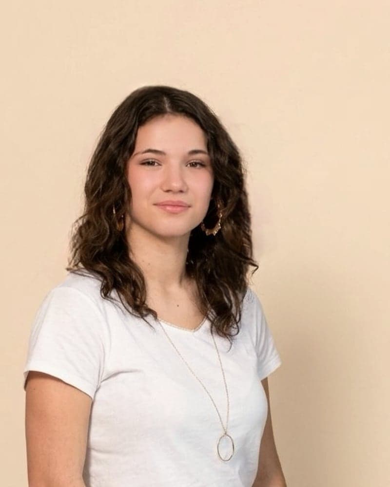 Portrait de Jeanne Roulleaux, chargée de communication de l’association.